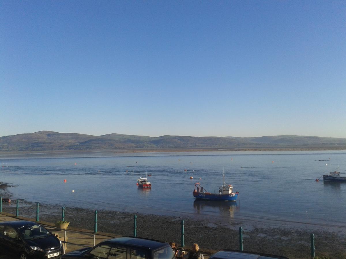 The Britannia Coaching Inn Aberdyfi Ngoại thất bức ảnh